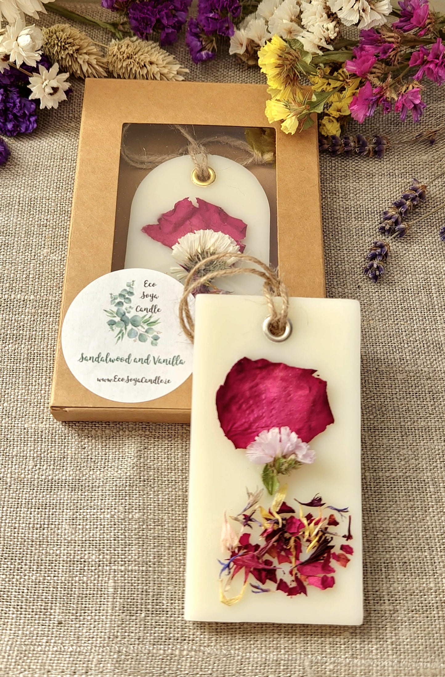 Botanical wax sachets